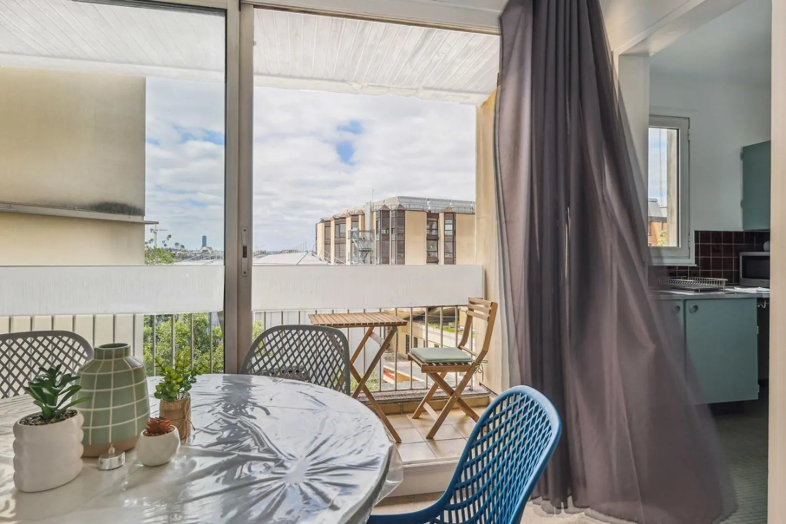 Le Familial - Charming Apartment In París